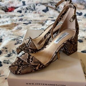 Steve Madden Brown Snakeskin Heels